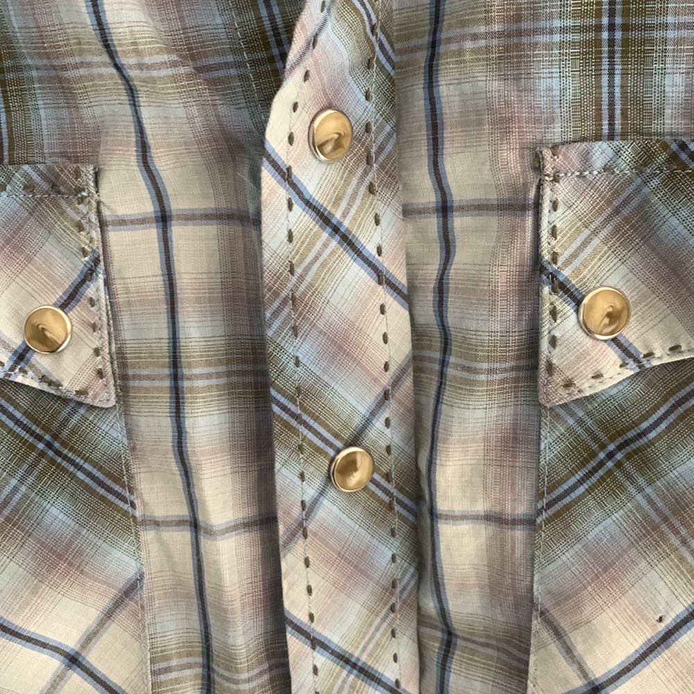 Wrangler Western-inspired Pearl Snap Button-up Shirt - Picture 3 of 5